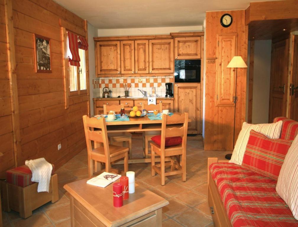 Lagrange Vacances Le Hameau Du Rocher Blanc Serre Chevalier Room photo